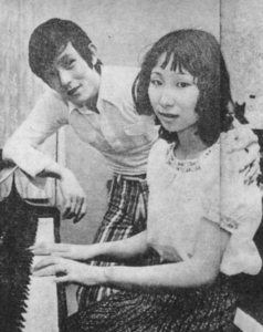 奥さんの写真はどこで確認できる？3