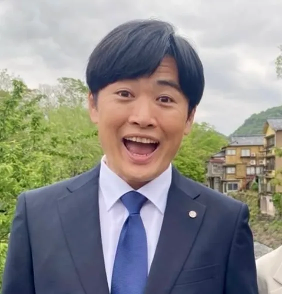 劇団ひとりの兄は早稲田大学法学部出身で現在は映画関係の仕事をしてる？