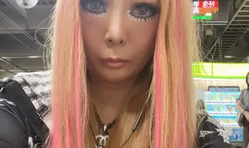 愛内アイラの本名・安井真希の生い立ちから壮絶な過去と現在の姿まとめ