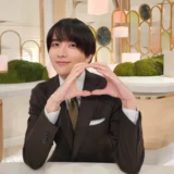 板垣李光人の母親の年齢や名前や職業と画像｜おしゃれで息子思いな家族エピソード